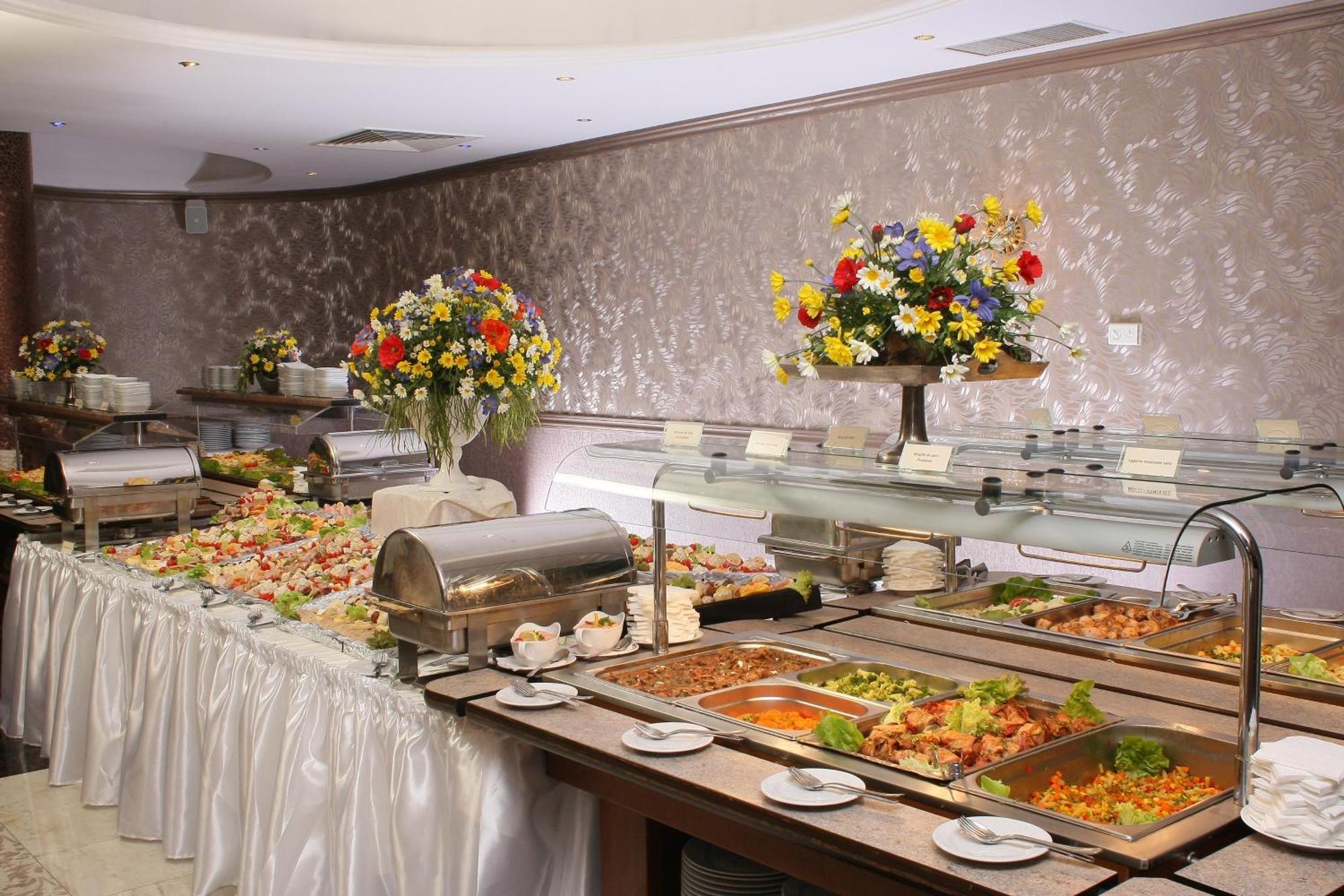 Hotel International Băile Felix Екстериор снимка