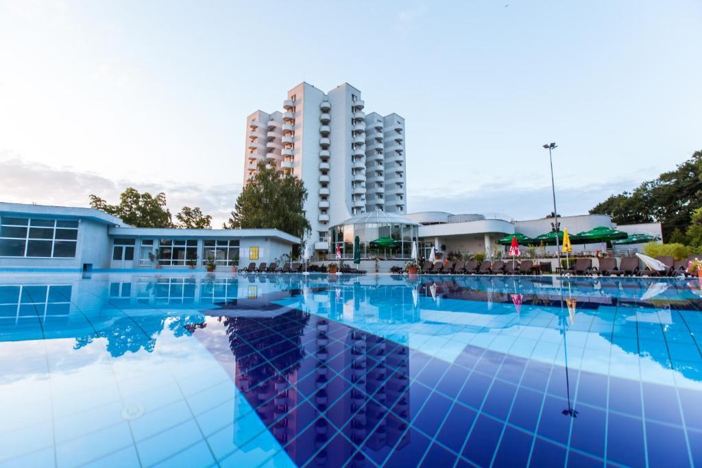 Hotel International Băile Felix Екстериор снимка