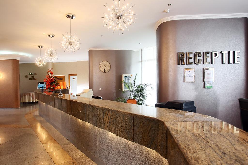 Hotel International Băile Felix Екстериор снимка