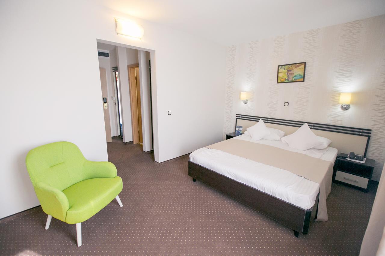 Hotel International Băile Felix Екстериор снимка