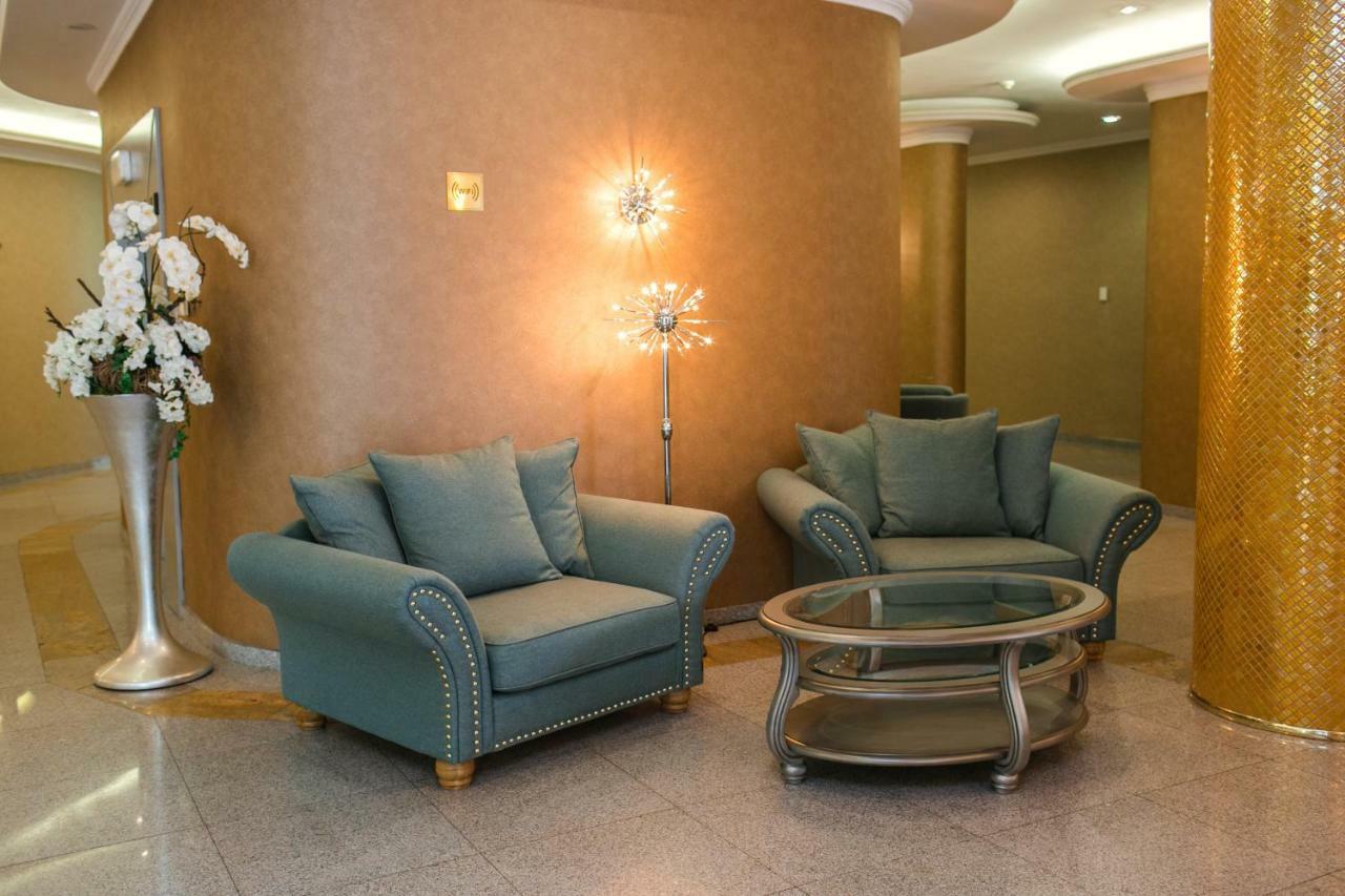 Hotel International Băile Felix Екстериор снимка