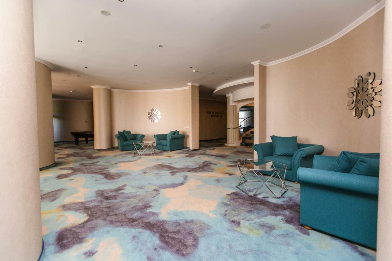 Hotel International Băile Felix Екстериор снимка