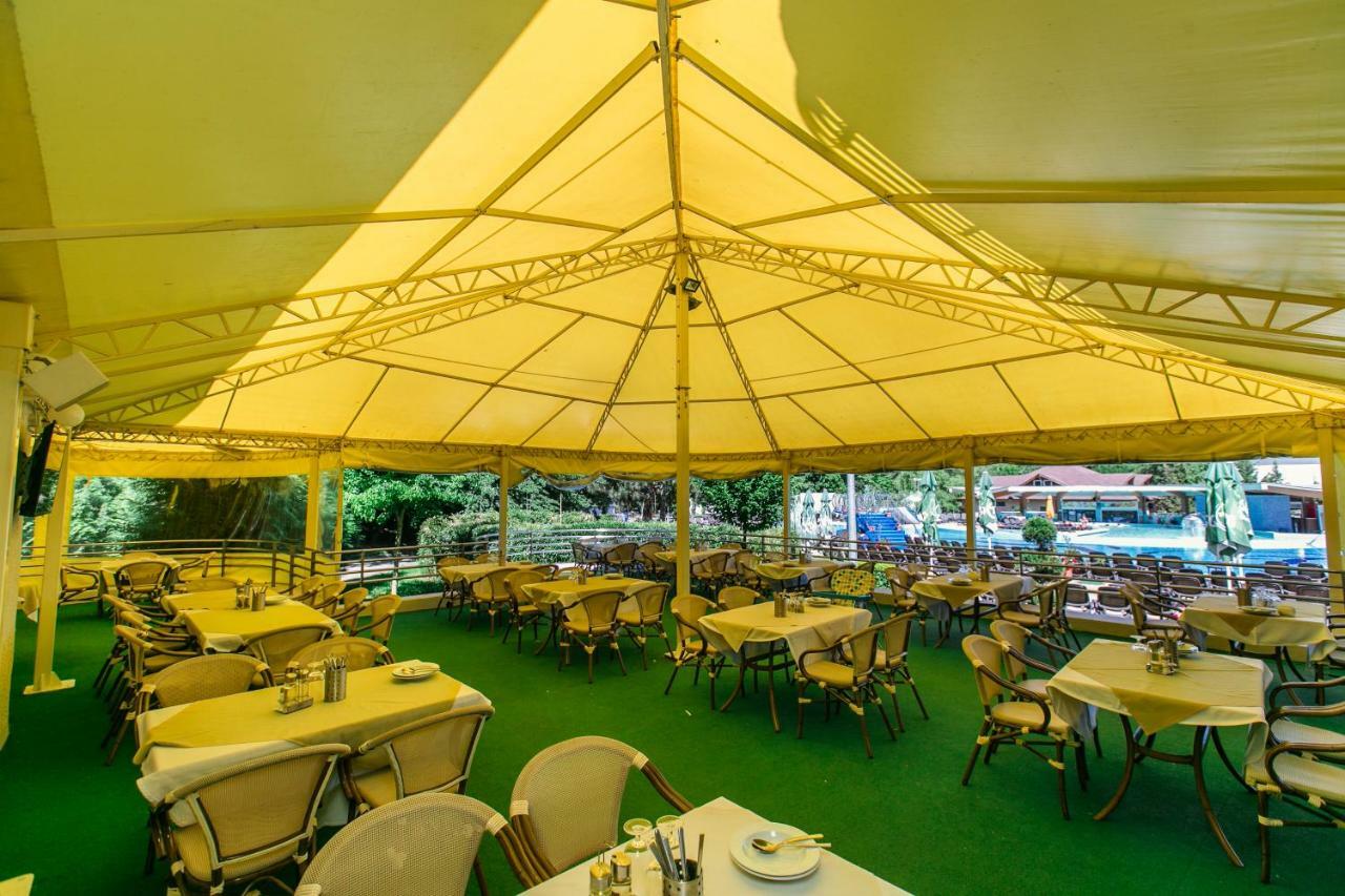 Hotel International Băile Felix Екстериор снимка