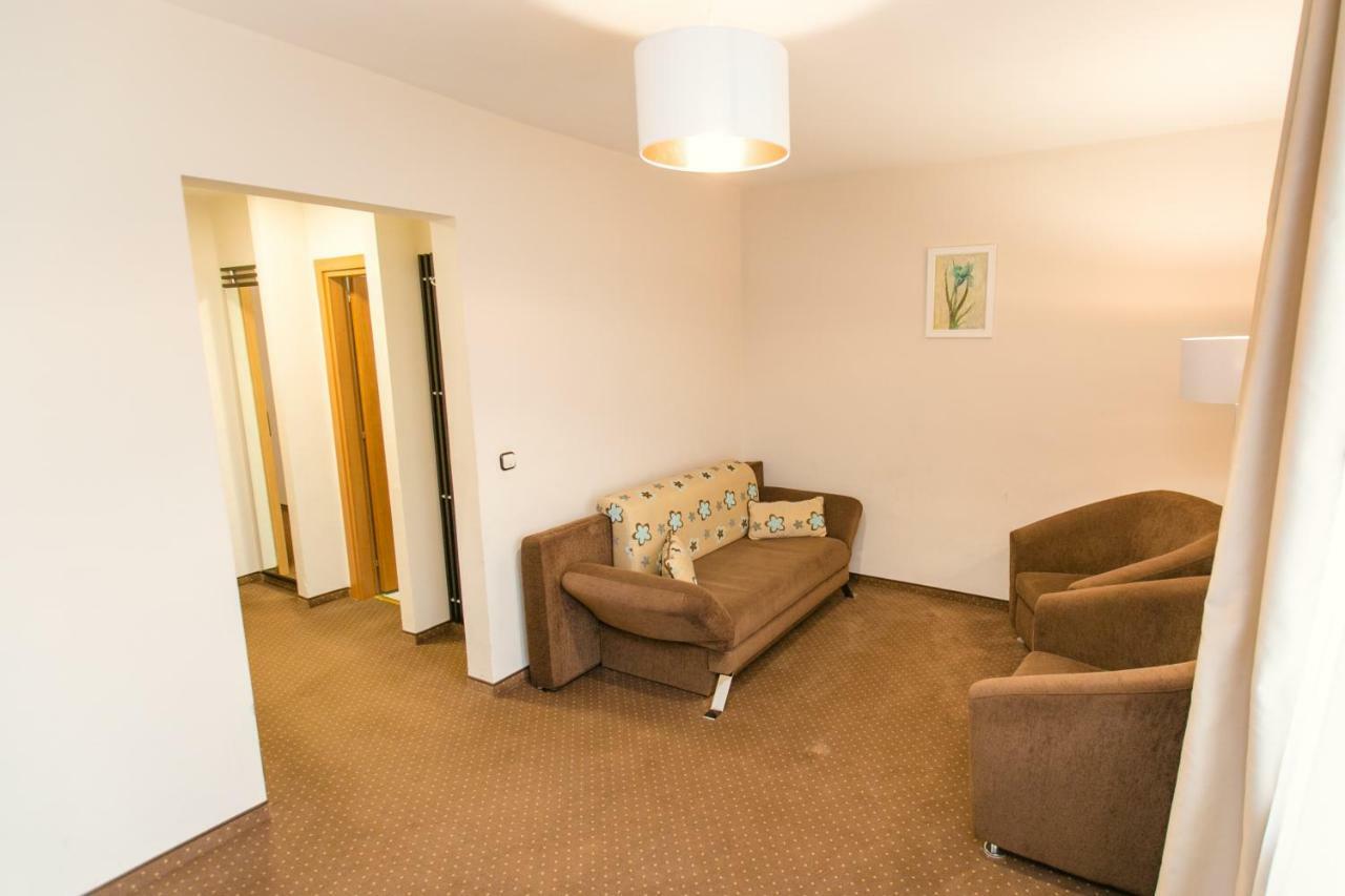 Hotel International Băile Felix Екстериор снимка